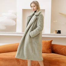 Load image into Gallery viewer, Plush Women Faux Full Legnth Fur