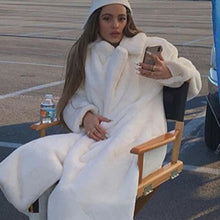 Load image into Gallery viewer, Plush Women Faux Full Legnth Fur