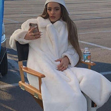 Load image into Gallery viewer, Plush Women Faux Full Legnth Fur